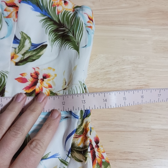 Francescas Maddyx by Mi ami Tropical Floral Hawiian Maxi Dress Size Small - Picture 14 of 14